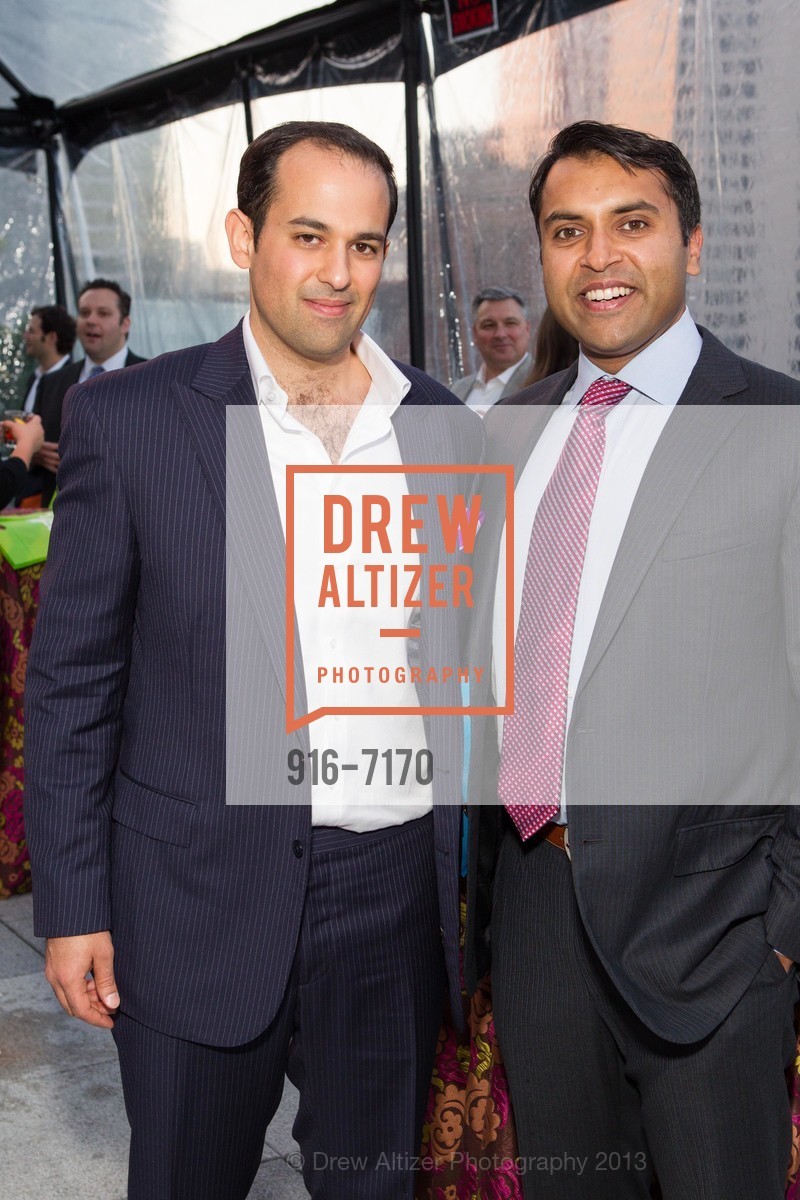 Helmy Eltoukhy, Sujay Jaswa, BUILD Gala, US, May 17th, 2013, Photo #916-7170 Helmy Eltoukhy, Sujay Jaswa, Photo #916-7170