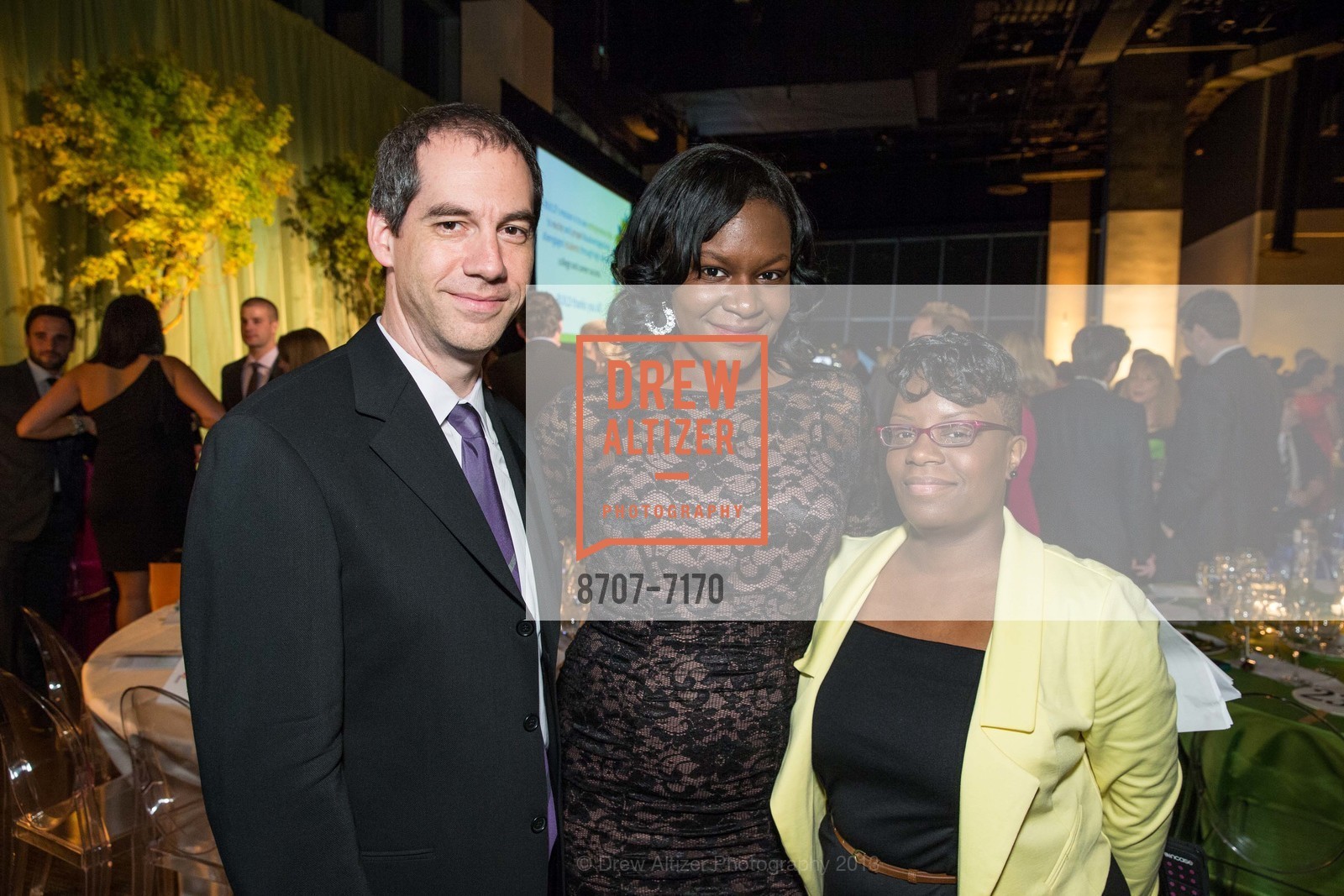 Jesse Dorogusker, Natalee Branham, Nicole Moore, BUILD Gala, US, May 17th, 2013, Photo #8707-7170 Jesse Dorogusker, Natalee Branham, Nicole Moore, Photo #8707-7170
