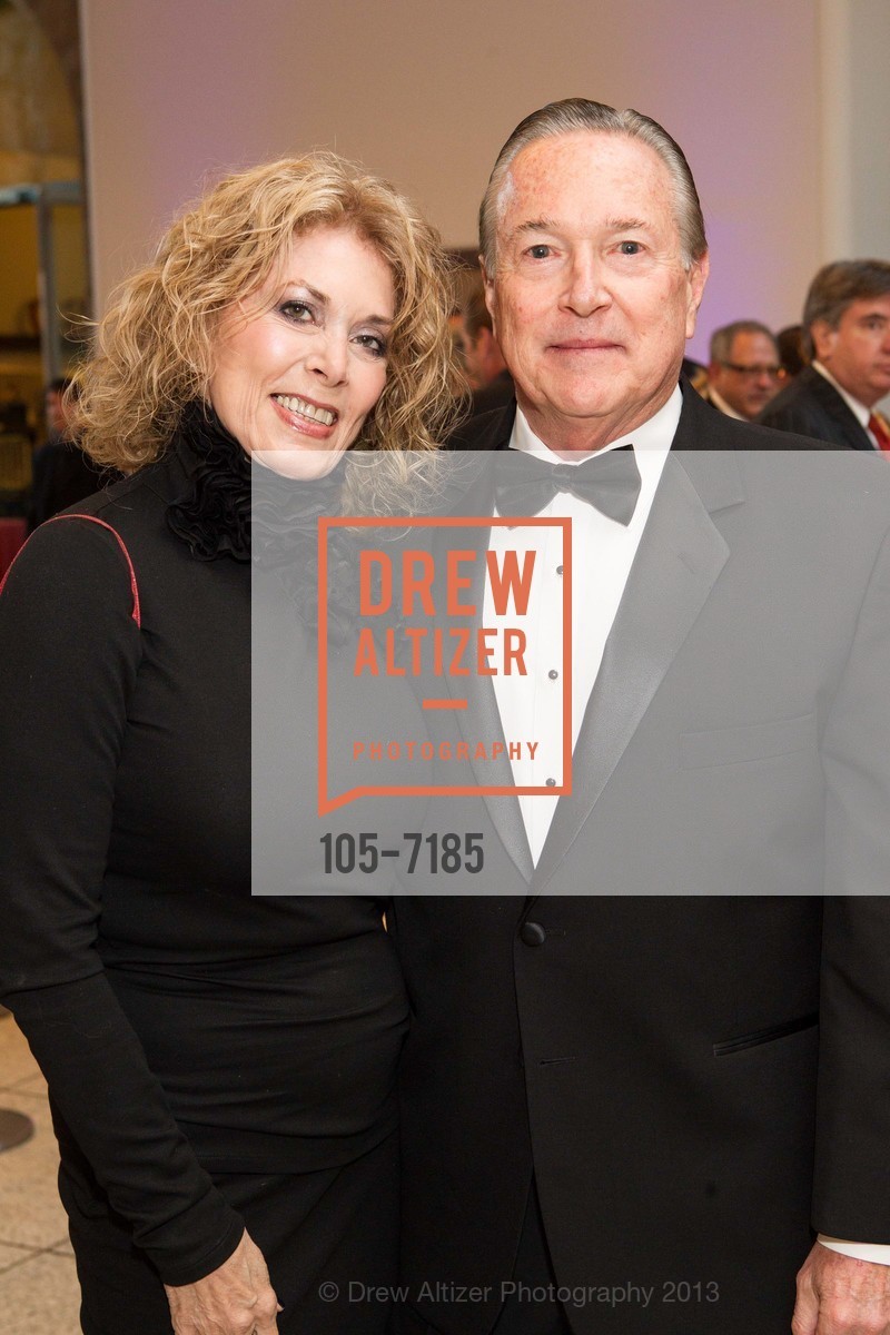 Elle Travers, Mike Bewley, SAN JOSE MUSEUM OF ART'S Full Spectrum Gala 2013, US, October 5th, 2013, Photo #105-7185 Elle Travers, Mike Bewley, Photo #105-7185