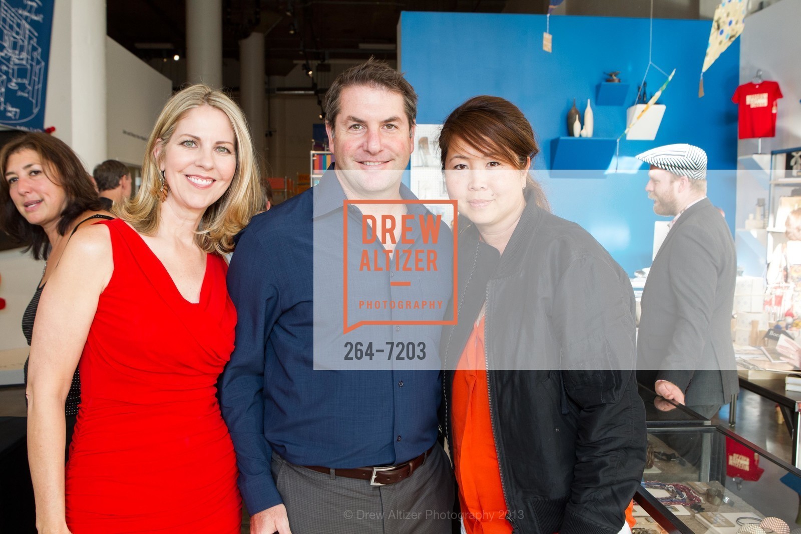 June Ross, Todd Hawthorne, Grace Hawthorne, Photo #264-7203