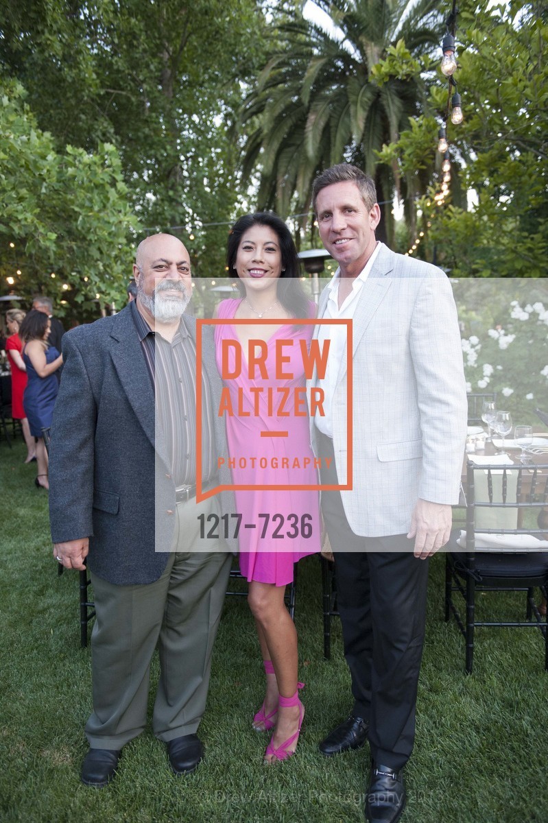 Karen Avedisian Chrstine Rios, Daryl Crawford, FESTIVAL DEL SOLE'S Closing Dinner at SINEGAL FAMILY ESTATE, US, July 22nd, 2013, Photo #1217-7236 Karen Avedisian Chrstine Rios, Daryl Crawford, Photo #1217-7236