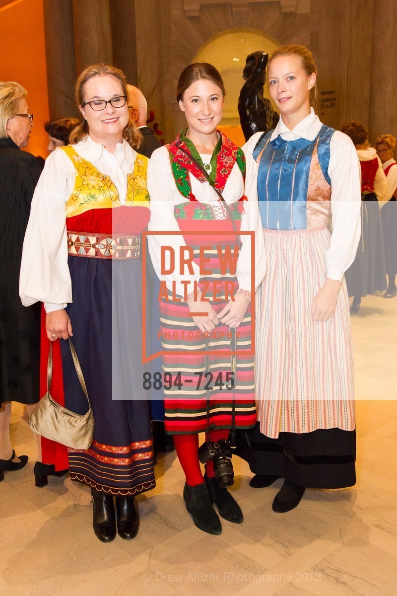 Liza Piroska, Emelie Rexelius, Katarina Sagerstrom, Anders Zorn Exhibition Opening at the LEGION OF HONOR MUSEUM, US, November 7th, 2013, Photo #8894-7245 Liza Piroska, Emelie Rexelius, Katarina Sagerstrom, Photo #8894-7245