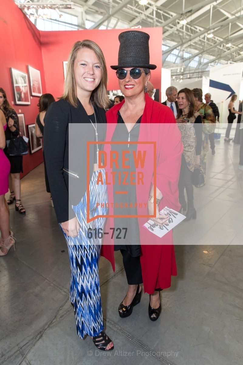 Nina Watkins, Marta Salas-Porras, SAN FRANCISCO ART INSTITUTE Gala Honoring Art Visionary and Advocate ROSELYNE CHROMAN SWIG, US, May 14th, 2015, Photo #616-727 Nina Watkins, Marta Salas-Porras, Photo #616-727
