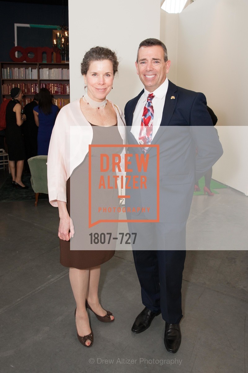 Ruth Ellen Miller, Greg Morgan, SAN FRANCISCO ART INSTITUTE Gala Honoring Art Visionary and Advocate ROSELYNE CHROMAN SWIG, US, May 14th, 2015, Photo #1807-727 Ruth Ellen Miller, Greg Morgan, Photo #1807-727