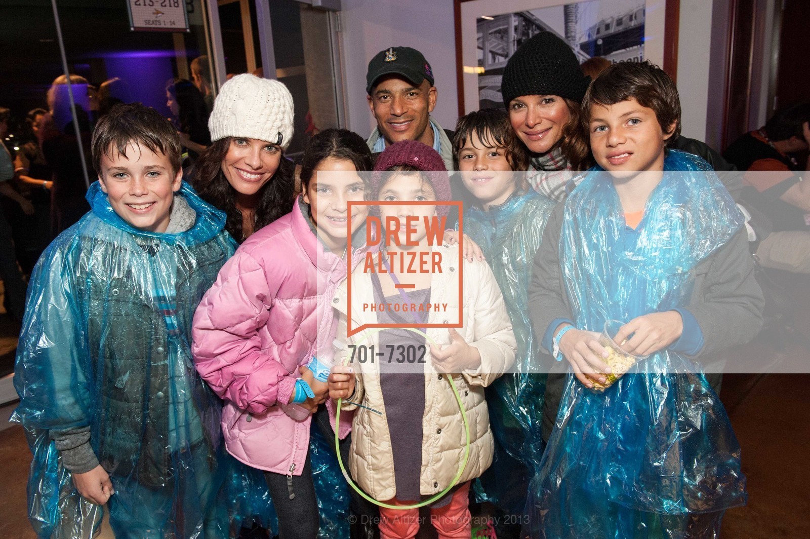 Ethan Sanguinet, Diana Britt, Francesca Britt, Mkulima Britt, Sophia Britt, Lukas Ross, Claudia Ross, Jacob Ross, UCSF BENIOFF CHILDREN'S HOSPITAL Benefit Concert at AT&T PARK, US, November 19th, 2013, Photo #701-7302 Ethan Sanguinet, Diana Britt, Francesca Britt, Mkulima Britt, Sophia Britt, Lukas Ross, Claudia Ross, Jacob Ross, Photo #701-7302