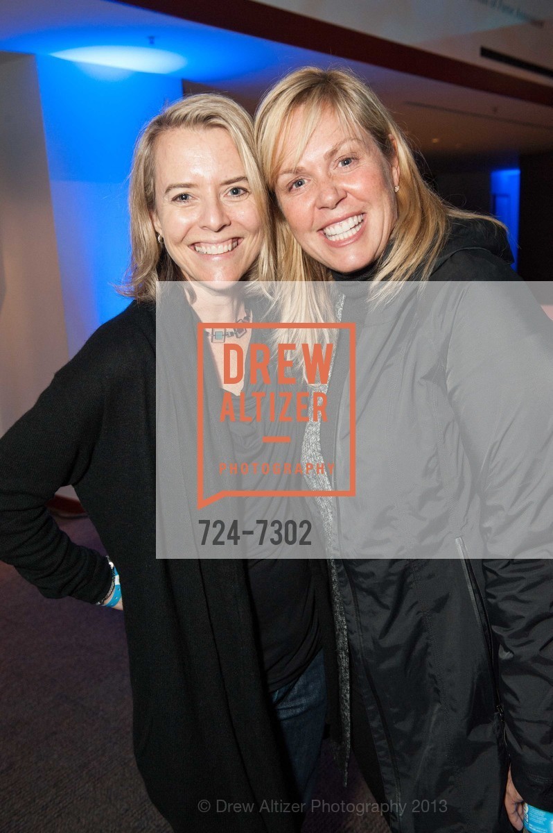 Lisa Settlemeir, Blakely Atherton, UCSF BENIOFF CHILDREN'S HOSPITAL Benefit Concert at AT&T PARK, US, November 19th, 2013, Photo #724-7302 Lisa Settlemeir, Blakely Atherton, Photo #724-7302