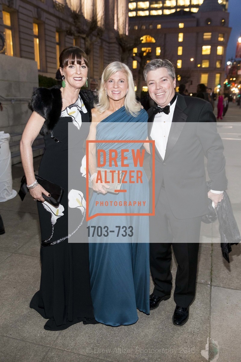 Allison Speer, Lynn Callander, Peter Callander, San Francisco Ballet 2016 Opening Night Gala, San Francisco City Hall. 1 Dr Carlton B Goodlett Pl, January 21st, 2016, Photo #1703-733 Allison Speer, Lynn Callander, Peter Callander, Photo #1703-733