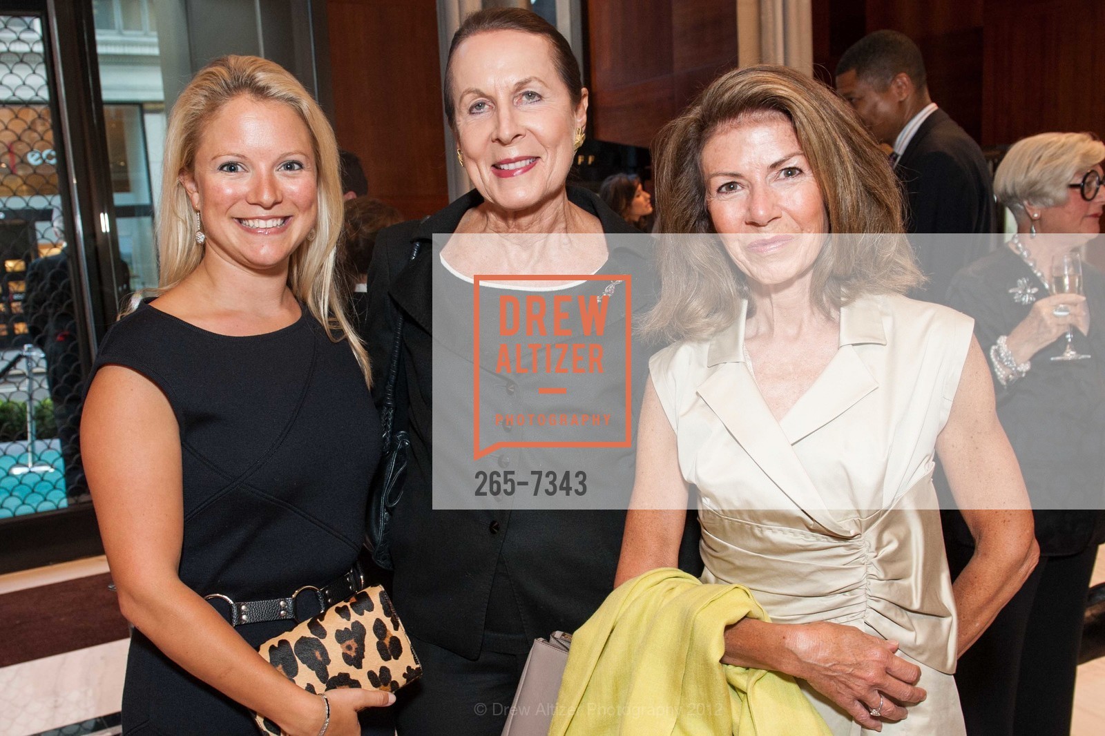 Victoria Richardson, Holly Suich, Paige Koch, GRAFF Hosts Patron Party for San Francisco Fall Antique Show 2012, Graff Diamonds. 237 Post Street, September 12th, 2012, Photo #265-7343 Victoria Richardson, Holly Suich, Paige Koch, Photo #265-7343
