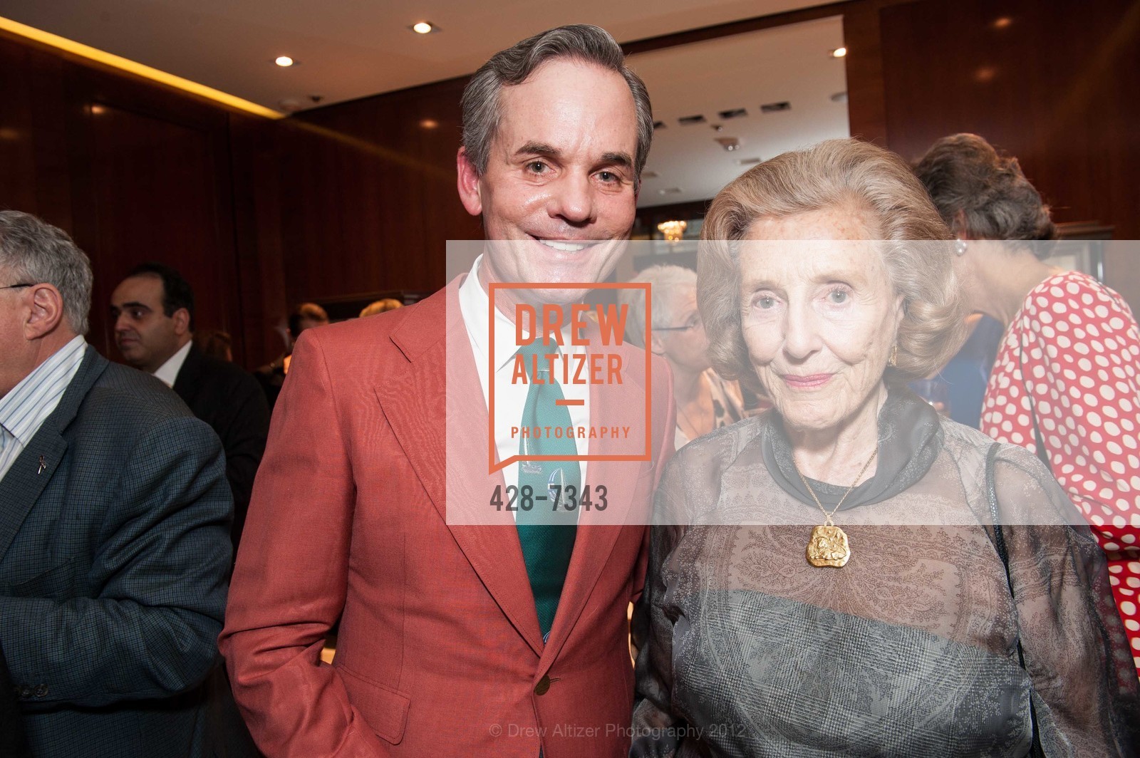 Peter Mueller, Ann McWilliams, GRAFF Hosts Patron Party for San Francisco Fall Antique Show 2012, Graff Diamonds. 237 Post Street, September 12th, 2012, Photo #428-7343 Peter Mueller, Ann McWilliams, Photo #428-7343