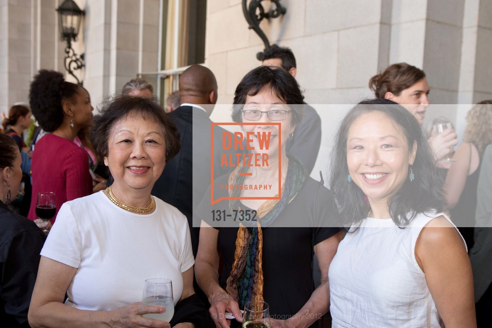 Donna Chong, Glenda Wong, THE SAN FRANCISCO FOUNDATION: 2012 Community Leadership Awards, San Francisco War Memorial Veterans Building, Herbst Theatre. 401 Van Ness Avenue, October 2nd, 2012, Photo #131-7352 Donna Chong, Glenda Wong, Photo #131-7352