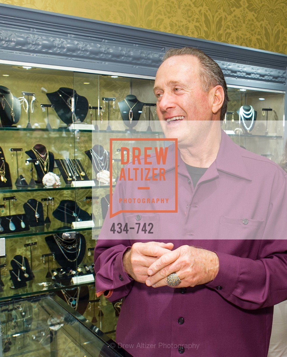 Bill Hoover, LUXETIGERS & GALLERY OF JEWELS Benefit for Dress for Success, US, May 21st, 2015, Photo #434-742 Bill Hoover, Photo #434-742