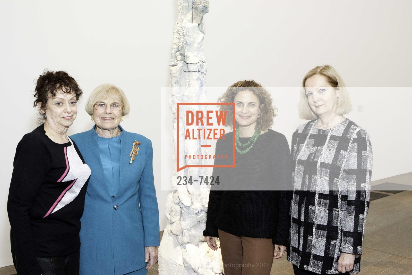 Renee Dreyfus, Dorothy Saxe, Jill D'Alessandro, Leslie Bone, Stephen De Staebler Exhibition Opening at the DE YOUNG MUSEUM, US, January 26th, 2012, Photo #234-7424 Renee Dreyfus, Dorothy Saxe, Jill D'Alessandro, Leslie Bone, Photo #234-7424