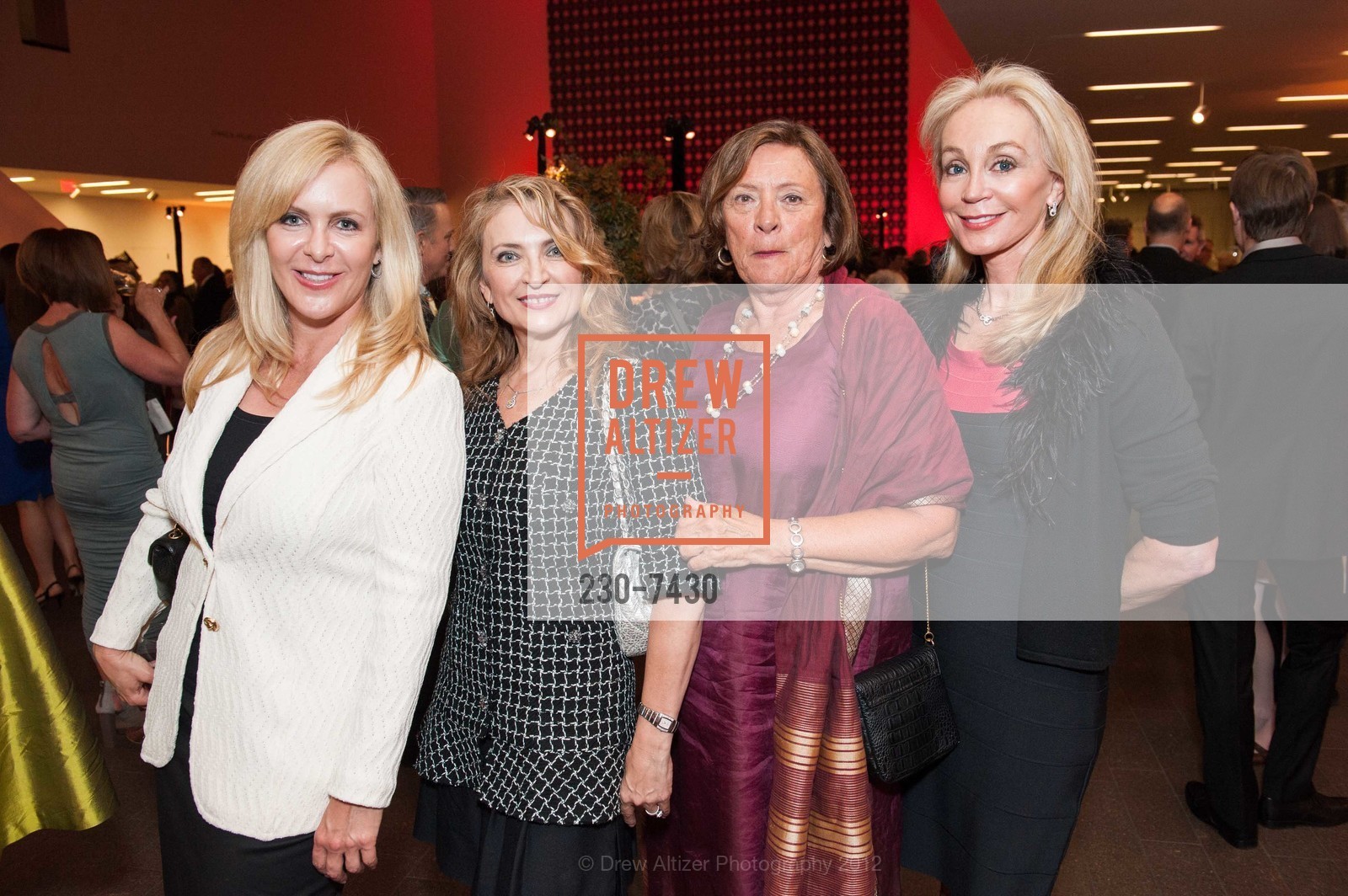 Michelle Rose, Yuliya Voroninskaya, Sally Allen, Giselle Farris, William S. Paley Collection: A Taste for Modernism Donor Opening Reception, de Young Museum. 50 Hagiwara Tea Garden Drive, September 13th, 2012, Photo #230-7430 Michelle Rose, Yuliya Voroninskaya, Sally Allen, Giselle Farris, Photo #230-7430