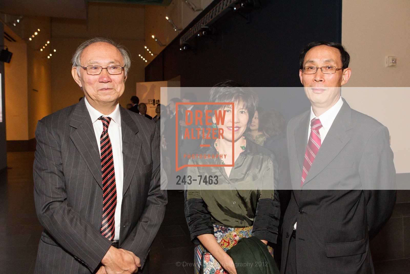 George Fan, Patty Tang, Xiaoneng Yang, Calligraphy Dinner at ASIAN ART MUSEUM, Asian Art Museum. 200 Larkin Street, October 3rd, 2012, Photo #243-7463 George Fan, Patty Tang, Xiaoneng Yang, Photo #243-7463