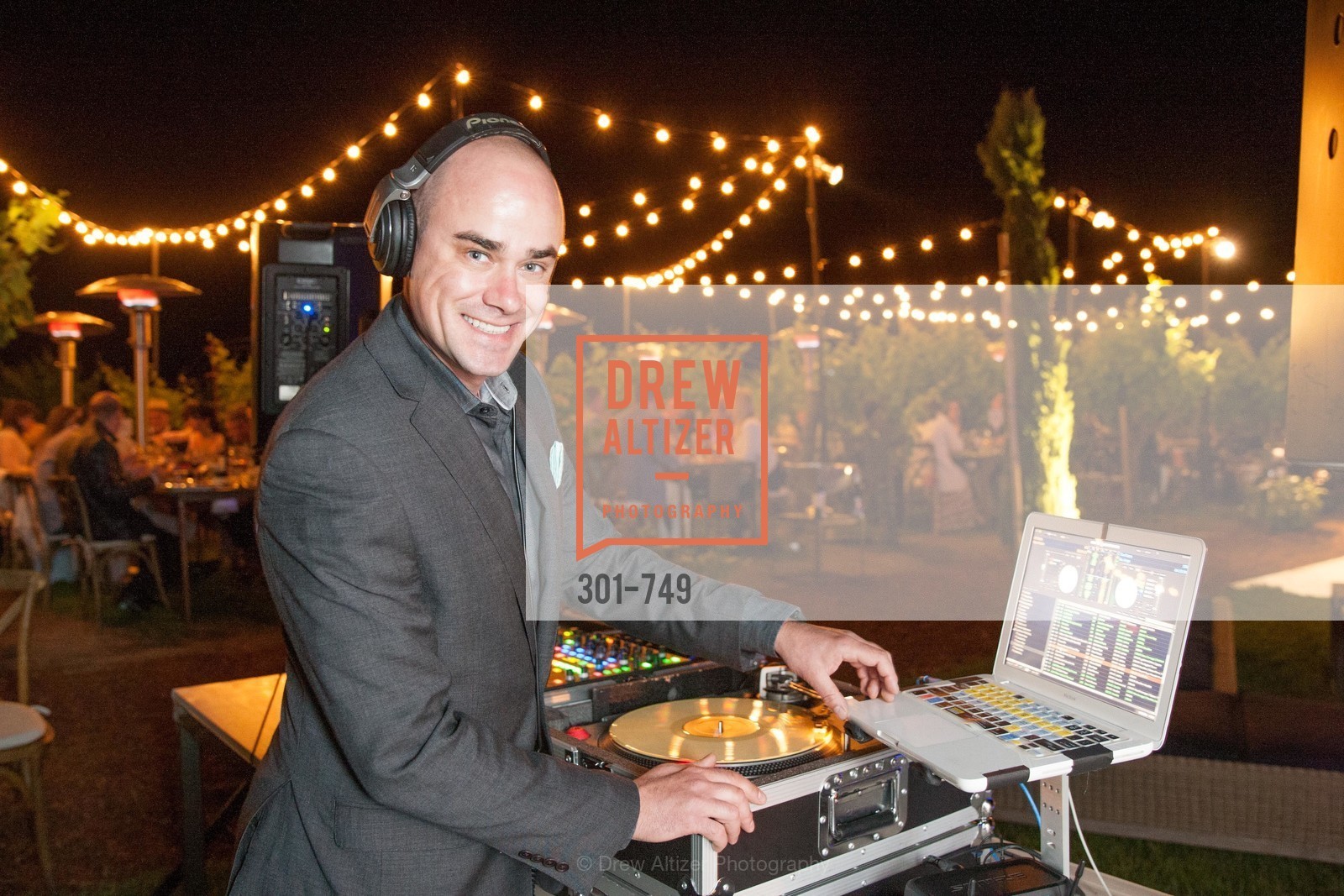 DJ Mike Mason, PETER COPPING Meets and Greets OSCAR DELA RENTA Clients and Associates at NEIMAN MARCUS, US, May 23rd, 2015,Drew Altizer, Drew Altizer Photography, full-service agency, private events, San Francisco photographer, photographer california