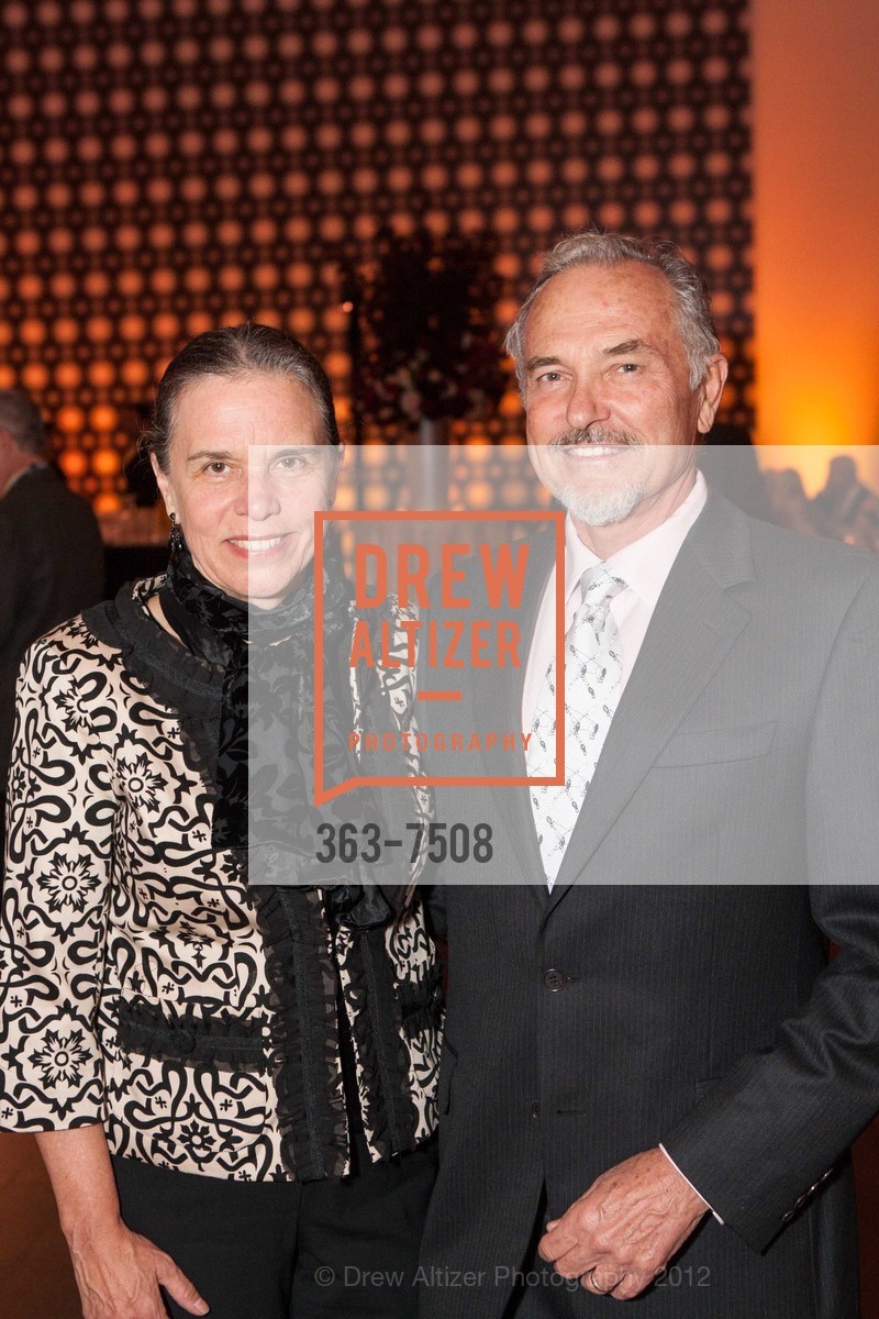 Debra Evans, Brad Evans, Rudolf Nureyev: A Life in Dance Opening Gala Reception at the DE YOUNG MUSEUM, de Young Museum. 50 Hagiwara Tea Garden Drive, October 3rd, 2012, Photo #363-7508 Debra Evans, Brad Evans, Photo #363-7508