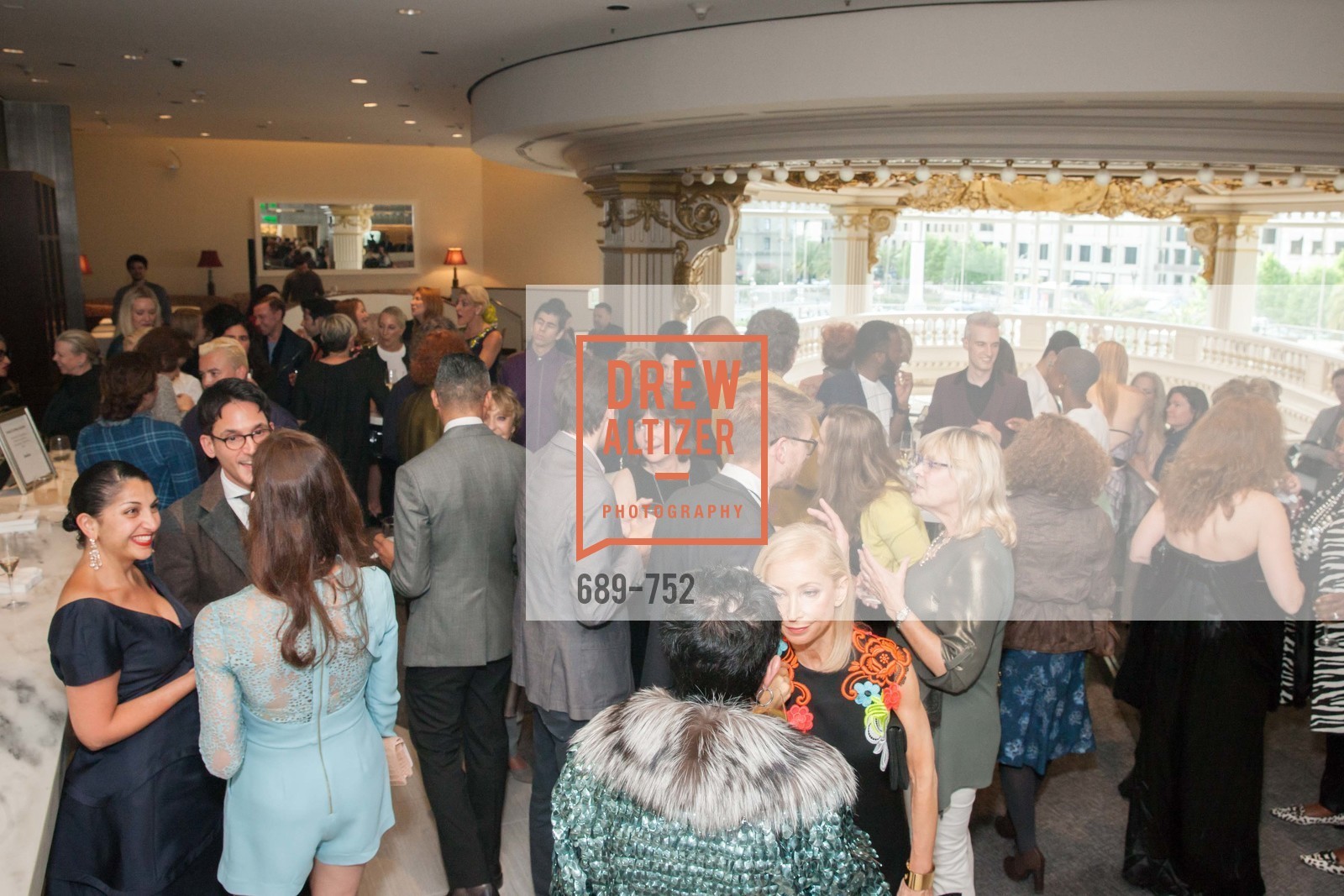 Atmosphere, Electric Fashion Book Signing with Christine Suppes & Ken Downing at THE ROTUNDA, NEIMAN MARCUS, Neiman Marcus, Rotunda, May 27th, 2015,Drew Altizer, Drew Altizer Photography, full-service agency, private events, San Francisco photographer, photographer california