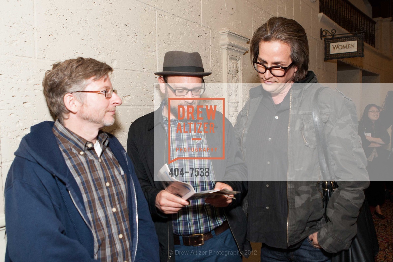 Steve Wilson, Mark Tobin, Tracy Brown, Photo #404-7538