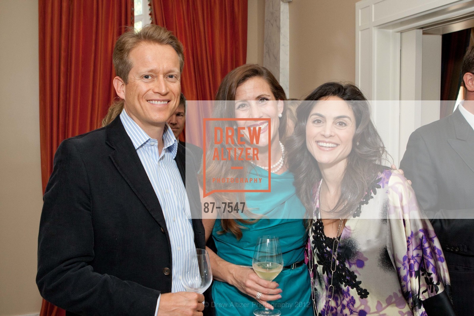 Julian Allen, Christy Brooks, Ramesh Allen, Ryan and Christy Brooks Host Private Dinner for DOM PERIGNON, US, June 1st, 2012, Photo #87-7547 Julian Allen, Christy Brooks, Ramesh Allen, Photo #87-7547