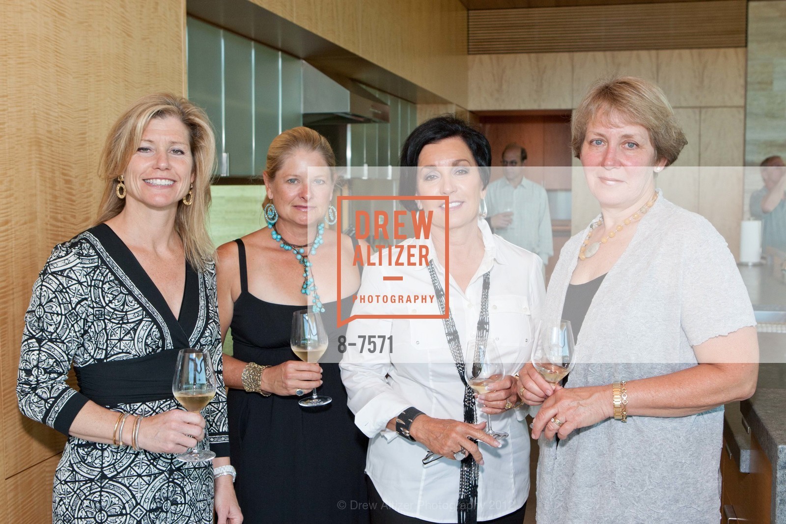 Stacy Jacobs, Kim Clarkson, Victoria Granberry, Nancy Schoendorf, DOM PERIGNON Event at Napa Valley, US, June 2nd, 2012, Photo #8-7571 Stacy Jacobs, Kim Clarkson, Victoria Granberry, Nancy Schoendorf, Photo #8-7571