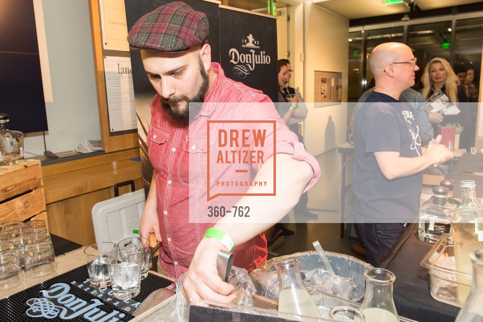 Atmosphere, The 2016 Exploratorium Science of Cocktails, Exploratorium. Pier 15, January 22nd, 2016,Drew Altizer, Drew Altizer Photography, full-service agency, private events, San Francisco photographer, photographer california