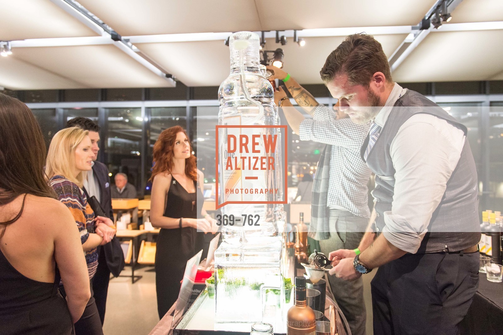Atmosphere, The 2016 Exploratorium Science of Cocktails, Exploratorium. Pier 15, January 22nd, 2016,Drew Altizer, Drew Altizer Photography, full-service agency, private events, San Francisco photographer, photographer california