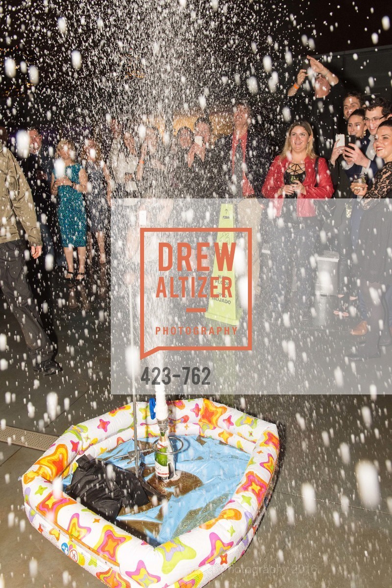 Atmosphere, The 2016 Exploratorium Science of Cocktails, Exploratorium. Pier 15, January 22nd, 2016,Drew Altizer, Drew Altizer Photography, full-service agency, private events, San Francisco photographer, photographer california