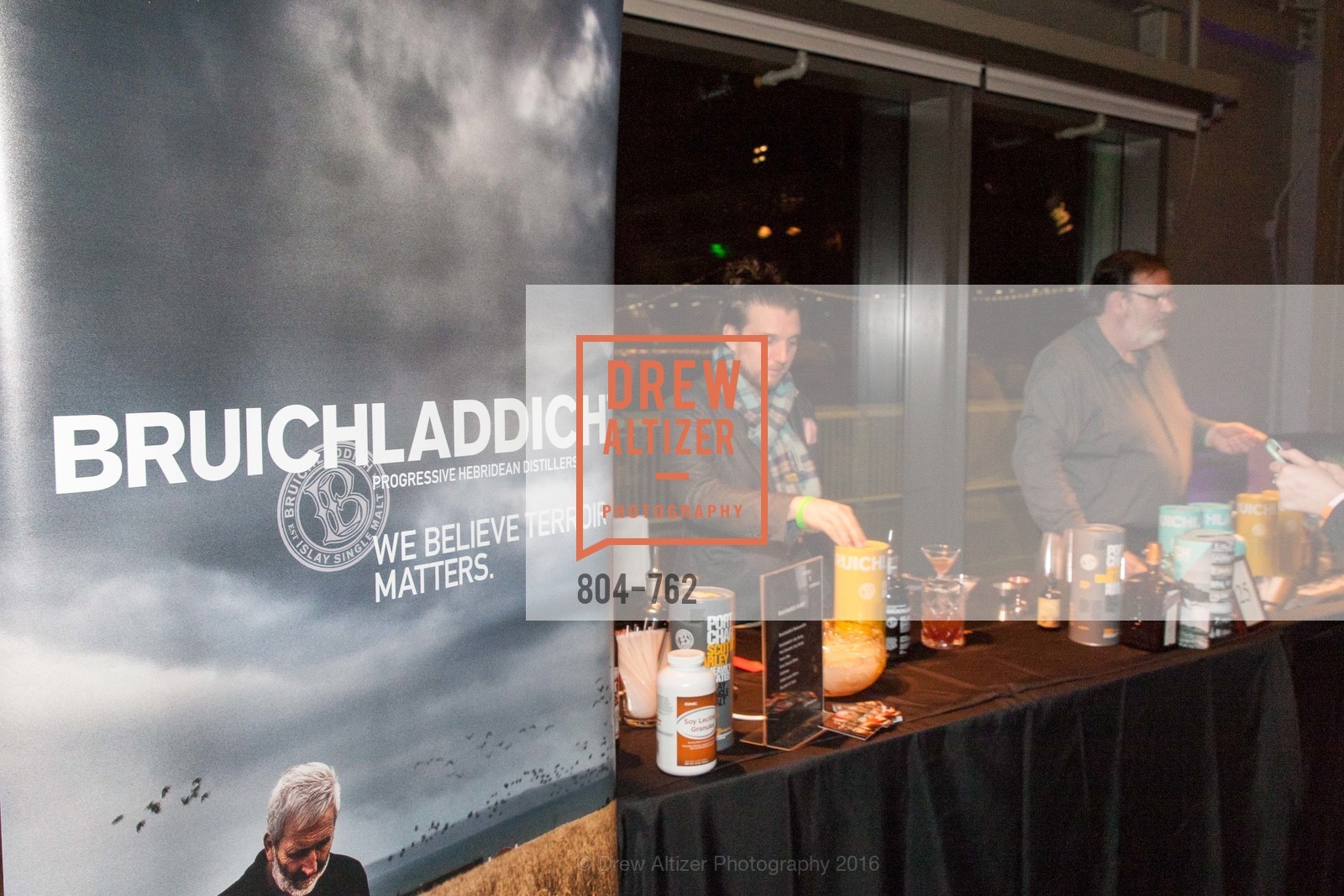 Atmosphere, The 2016 Exploratorium Science of Cocktails, Exploratorium. Pier 15, January 22nd, 2016,Drew Altizer, Drew Altizer Photography, full-service agency, private events, San Francisco photographer, photographer california