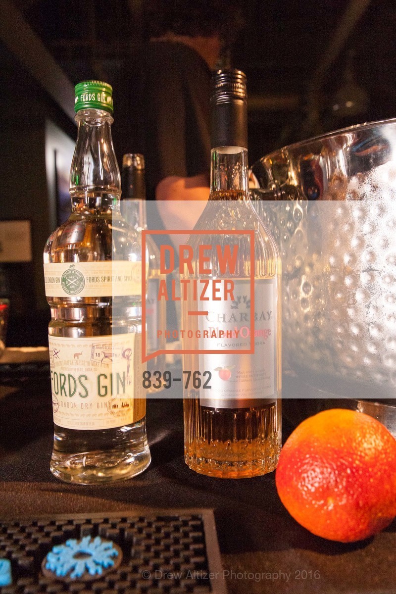 Atmosphere, The 2016 Exploratorium Science of Cocktails, Exploratorium. Pier 15, January 22nd, 2016,Drew Altizer, Drew Altizer Photography, full-service agency, private events, San Francisco photographer, photographer california