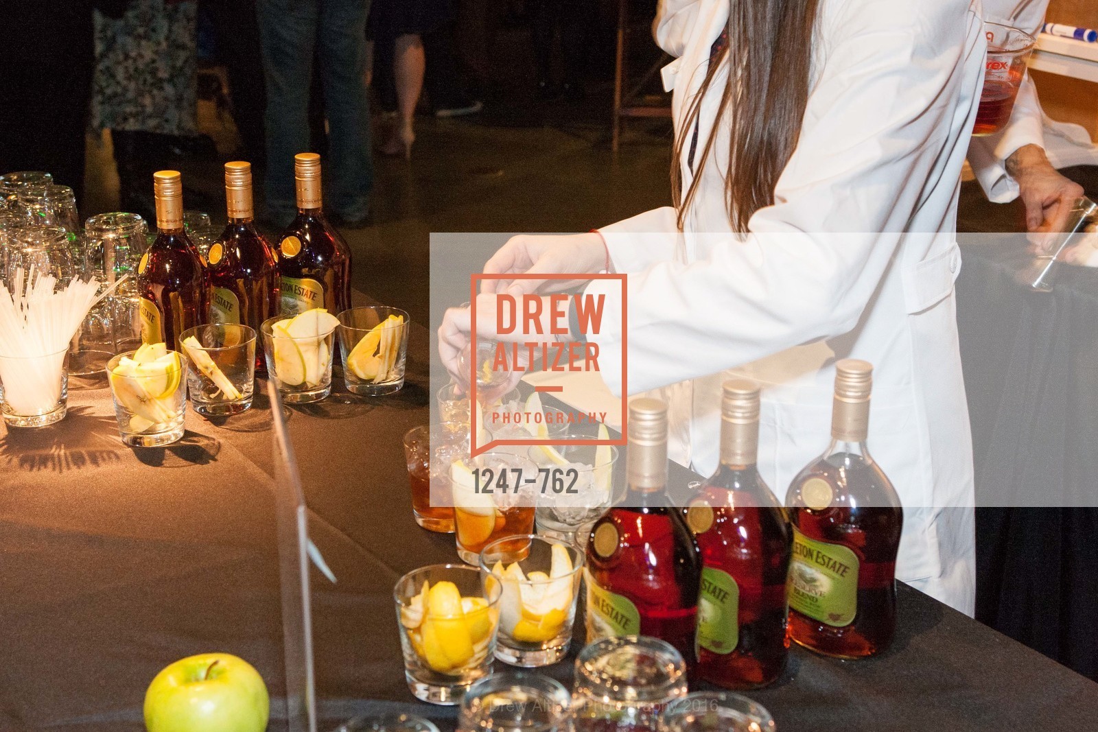 Atmosphere, The 2016 Exploratorium Science of Cocktails, Exploratorium. Pier 15, January 22nd, 2016,Drew Altizer, Drew Altizer Photography, full-service agency, private events, San Francisco photographer, photographer california