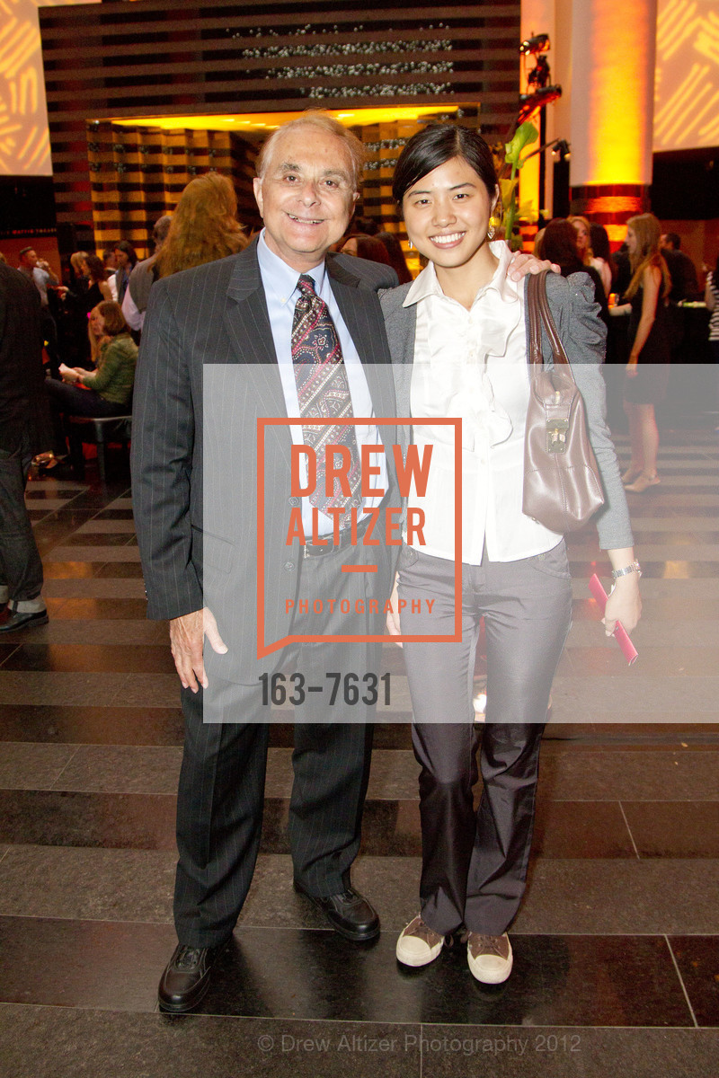 Larry Lipkind, Alicia Xu, Cindy Sherman Opening Reception at SFMOMA, SFMOMA. 151 Third Street, July 11th, 2012, Photo #163-7631 Larry Lipkind, Alicia Xu, Photo #163-7631
