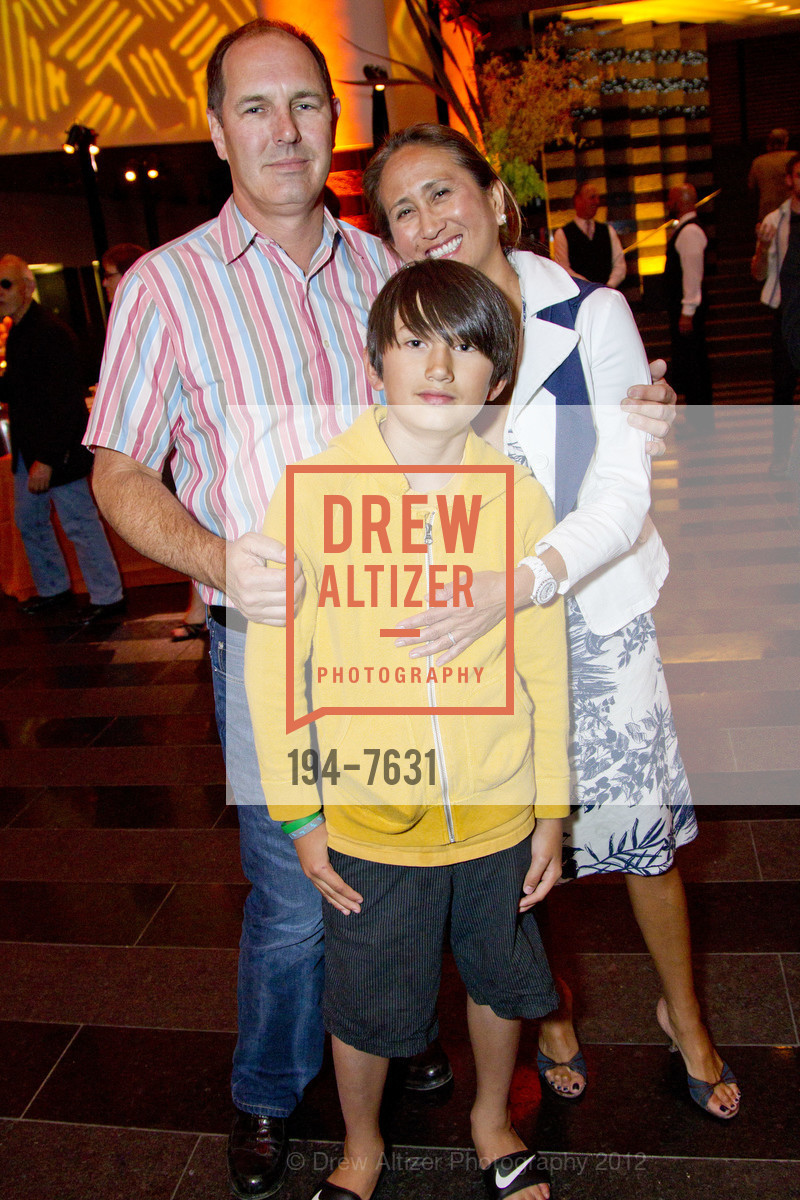 Chris Shadix, Nick Shadix, Alisa Shadix, Cindy Sherman Opening Reception at SFMOMA, SFMOMA. 151 Third Street, July 11th, 2012, Photo #194-7631 Chris Shadix, Nick Shadix, Alisa Shadix, Photo #194-7631