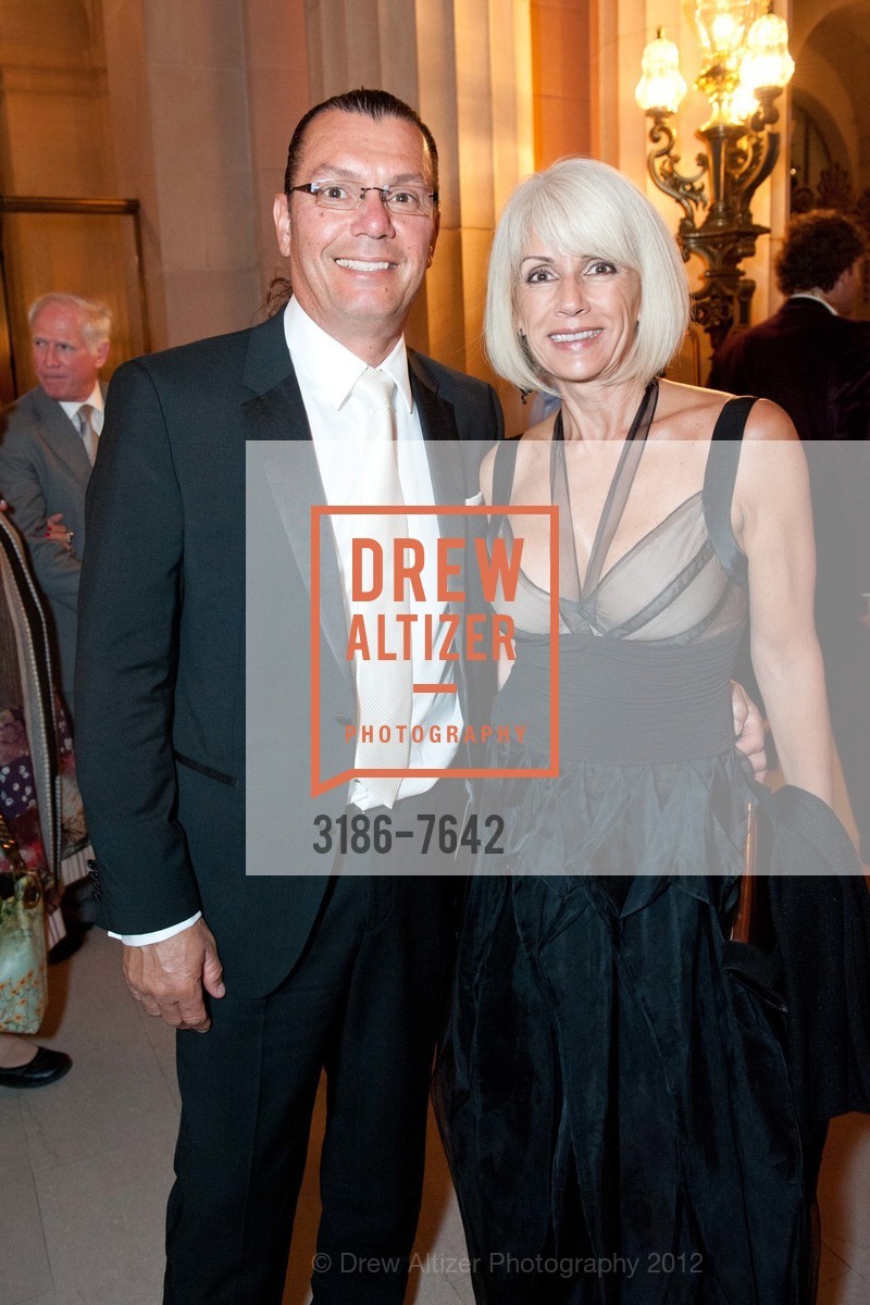 Rick Nagore, Tracy Curtis, OPERA BALL 2012 Notte di Spendore: A 90th Anniversary Celebration Arrivals, San Francisco City Hall. 1 Dr. Carlton B. Goodlett Place, September 7th, 2012, Photo #3186-7642 Rick Nagore, Tracy Curtis, Photo #3186-7642