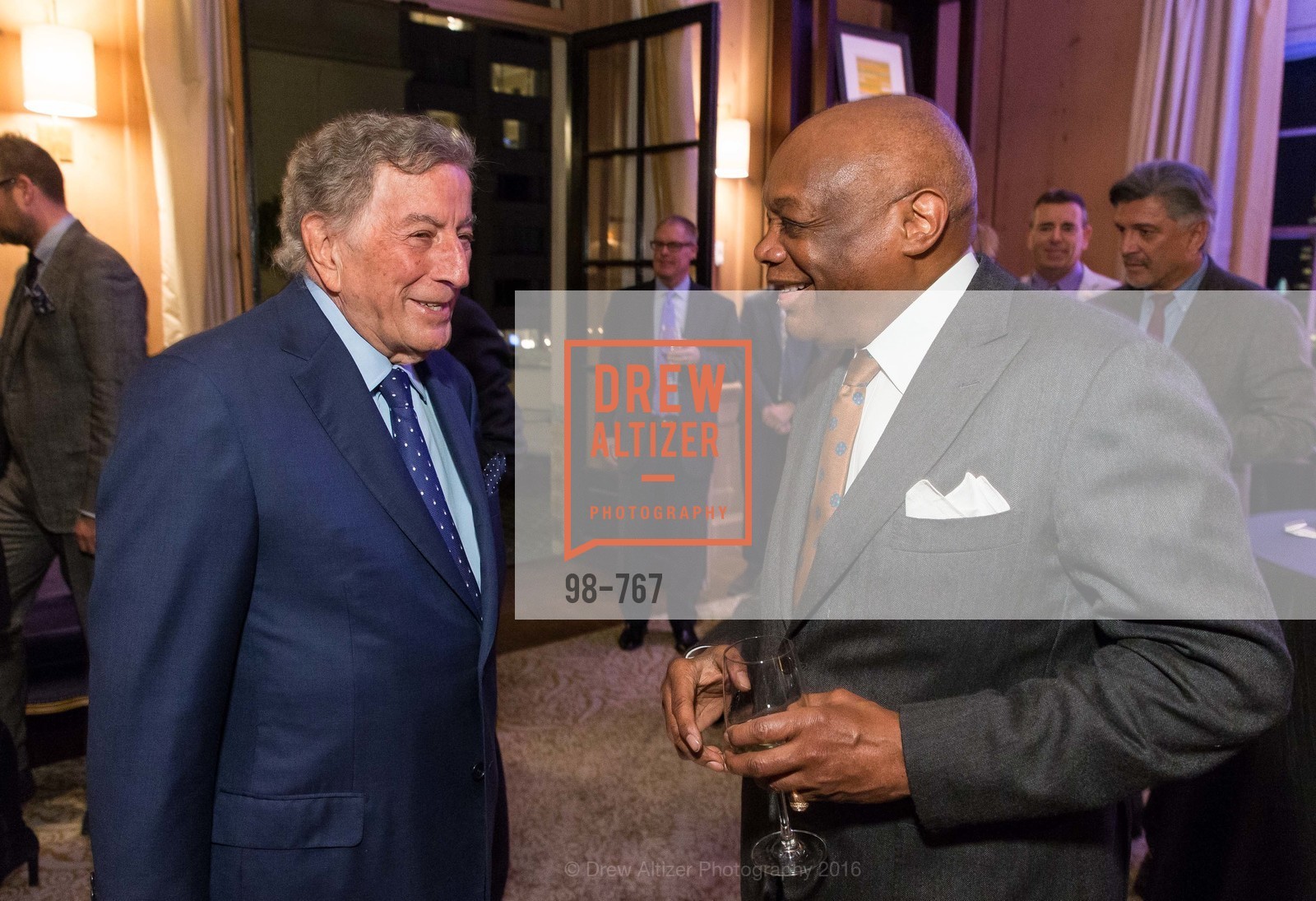 Tony Bennett, Willie Brown, Photo #98-767