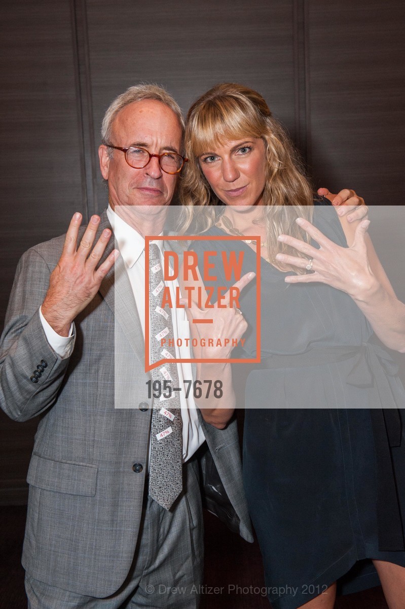 Phil Straus, Lily Abood, Mother Jones Annual Dinner, US, October 11th, 2012, Photo #195-7678 Phil Straus, Lily Abood, Photo #195-7678