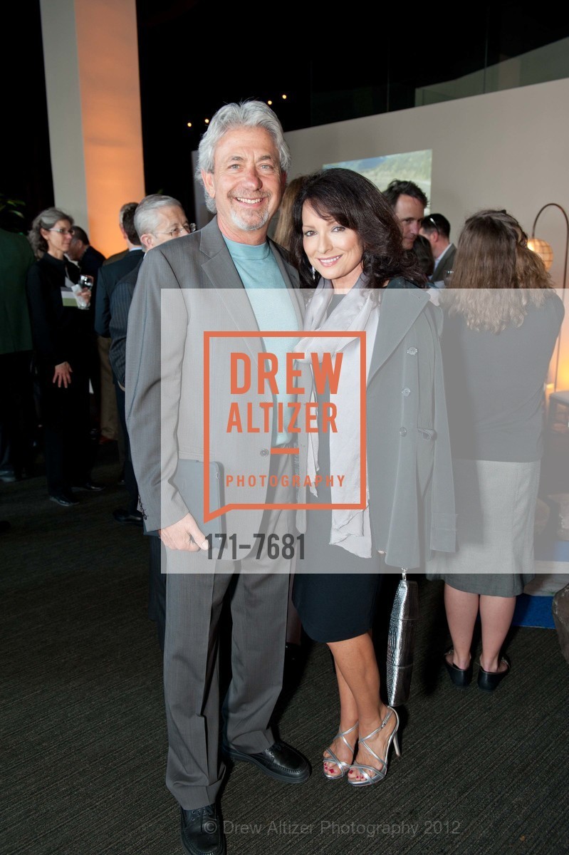 Louie Schwartzberg, Sara Ramo, NatureBridge 40th Annivesary Gala, US, May 19th, 2012, Photo #171-7681 Louie Schwartzberg, Sara Ramo, Photo #171-7681