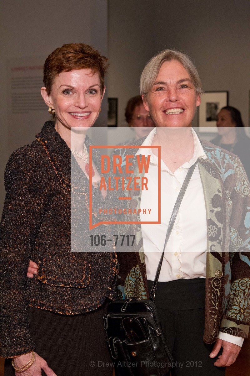 Denise Sobel, Liz Ditz, Rudolf Nureyev: A Life in Dance Donor’s Opening Reception at the DE YOUNG MUSEUM, US, October 4th, 2012, Photo #106-7717 Denise Sobel, Liz Ditz, Photo #106-7717