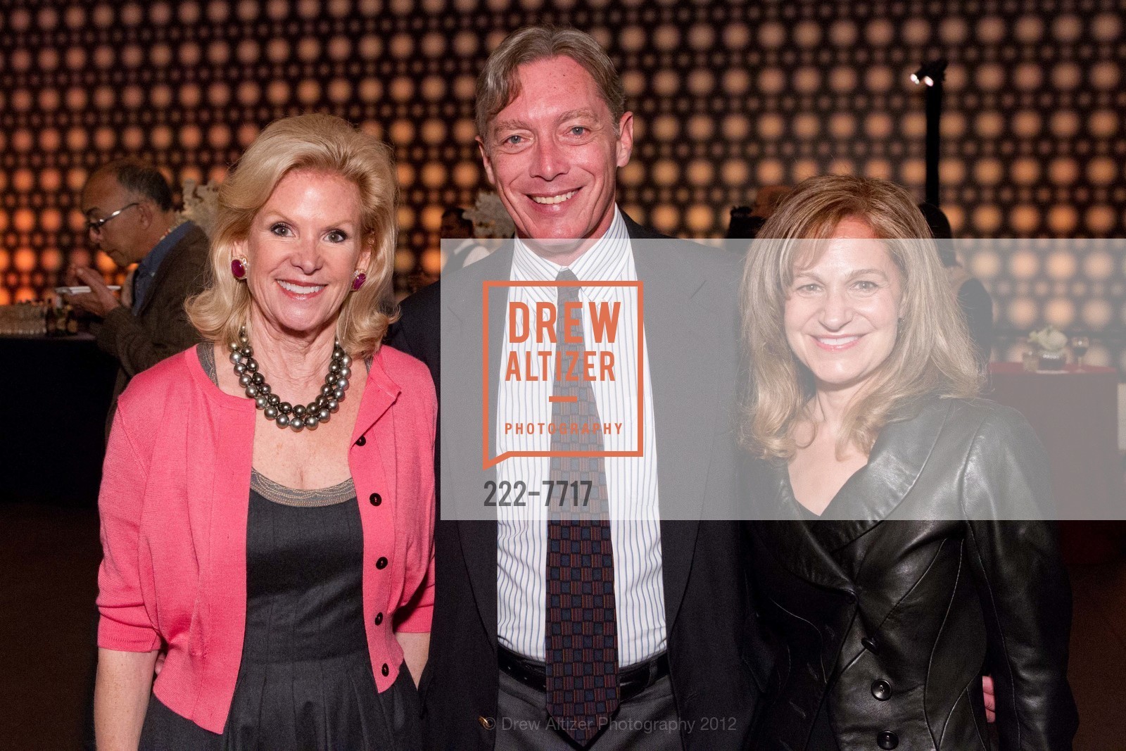 Dede Wilsey, Ken Garcia, Sue Muzzin, Rudolf Nureyev: A Life in Dance Donor’s Opening Reception at the DE YOUNG MUSEUM, US, October 4th, 2012, Photo #222-7717 Dede Wilsey, Ken Garcia, Sue Muzzin, Photo #222-7717