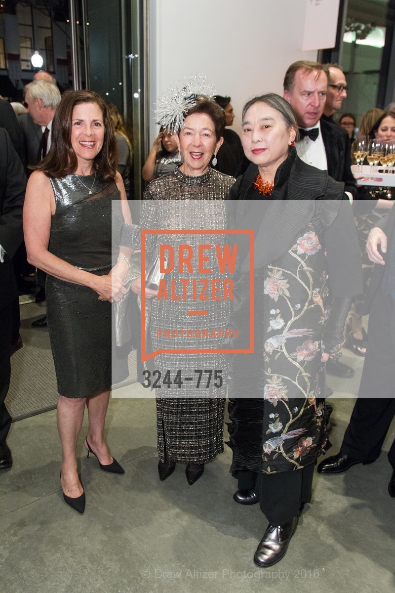 Marjorie Swig, Roselyne Swig, Hung Liu, UC Berkeley Art Museum & Pacific Film Archive Gala, UC Berkeley. 2120 Oxford Street, January 28th, 2016, Photo #3244-775 Marjorie Swig, Roselyne Swig, Hung Liu, Photo #3244-775