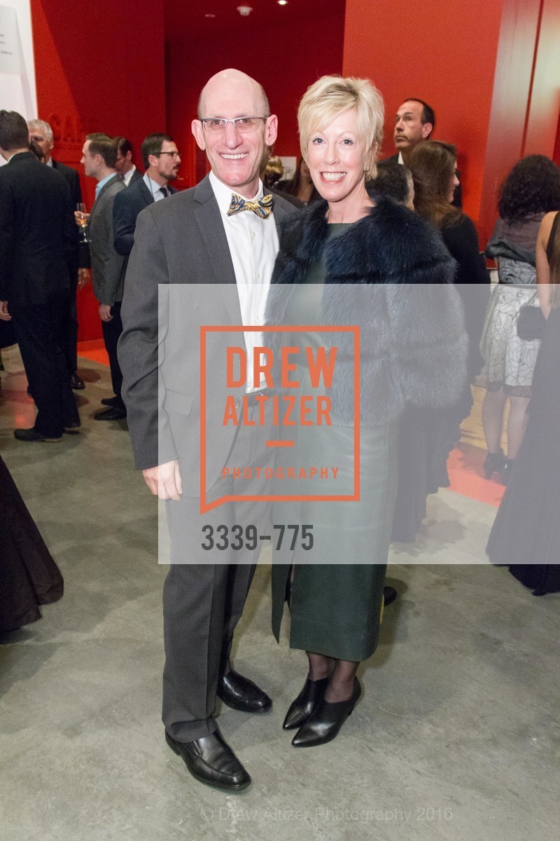 Rob Sufell, Wanda Kownacki, UC Berkeley Art Museum & Pacific Film Archive Gala, UC Berkeley. 2120 Oxford Street, January 28th, 2016, Photo #3339-775 Rob Sufell, Wanda Kownacki, Photo #3339-775