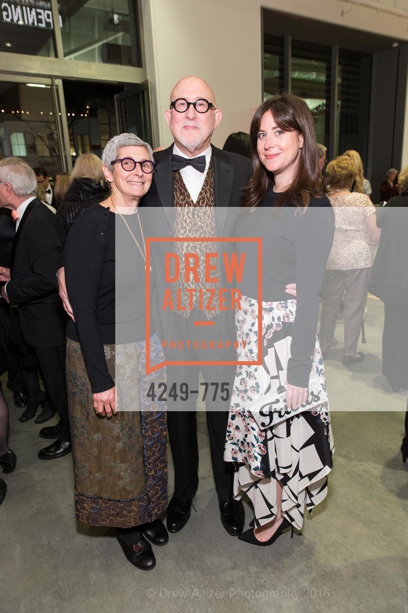 Marion Brenner, Robert Shimshak, Sara Friedlander, UC Berkeley Art Museum & Pacific Film Archive Gala, UC Berkeley. 2120 Oxford Street, January 28th, 2016, Photo #4249-775 Marion Brenner, Robert Shimshak, Sara Friedlander, Photo #4249-775