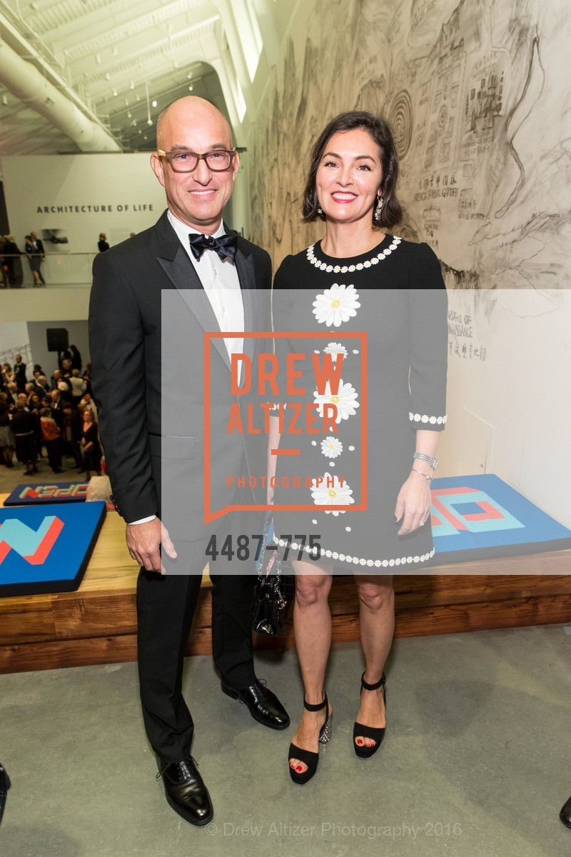 Eric McDougall, Claudia Ceniceros, UC Berkeley Art Museum & Pacific Film Archive Gala, UC Berkeley. 2120 Oxford Street, January 28th, 2016, Photo #4487-775 Eric McDougall, Claudia Ceniceros, Photo #4487-775