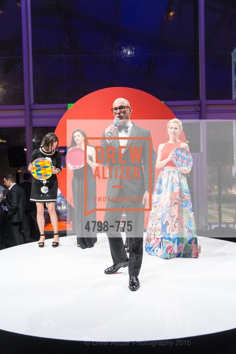 Rachel Topham, Claudia Cenisceros, Eric McDougall, Ali Pincus, Sabrina Buell, UC Berkeley Art Museum & Pacific Film Archive Gala, UC Berkeley. 2120 Oxford Street, January 28th, 2016, Photo #4798-775 Rachel Topham, Claudia Cenisceros, Eric McDougall, Ali Pincus, Sabrina Buell, Photo #4798-775