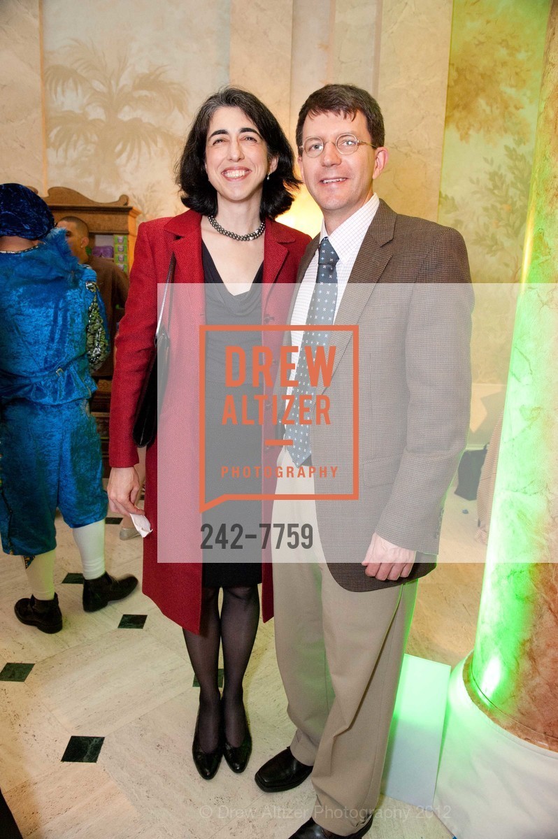 Tippi MacKenzie, John MacKenzie, GORDON AND ANN GETTY Host the 2012 SNUGGLY SOIREE Benefiting the Glogau Teddy Bear Rescue Fund at UCSF Benioff Childrens Hospital, US, March 22nd, 2012, Photo #242-7759 Tippi MacKenzie, John MacKenzie, Photo #242-7759