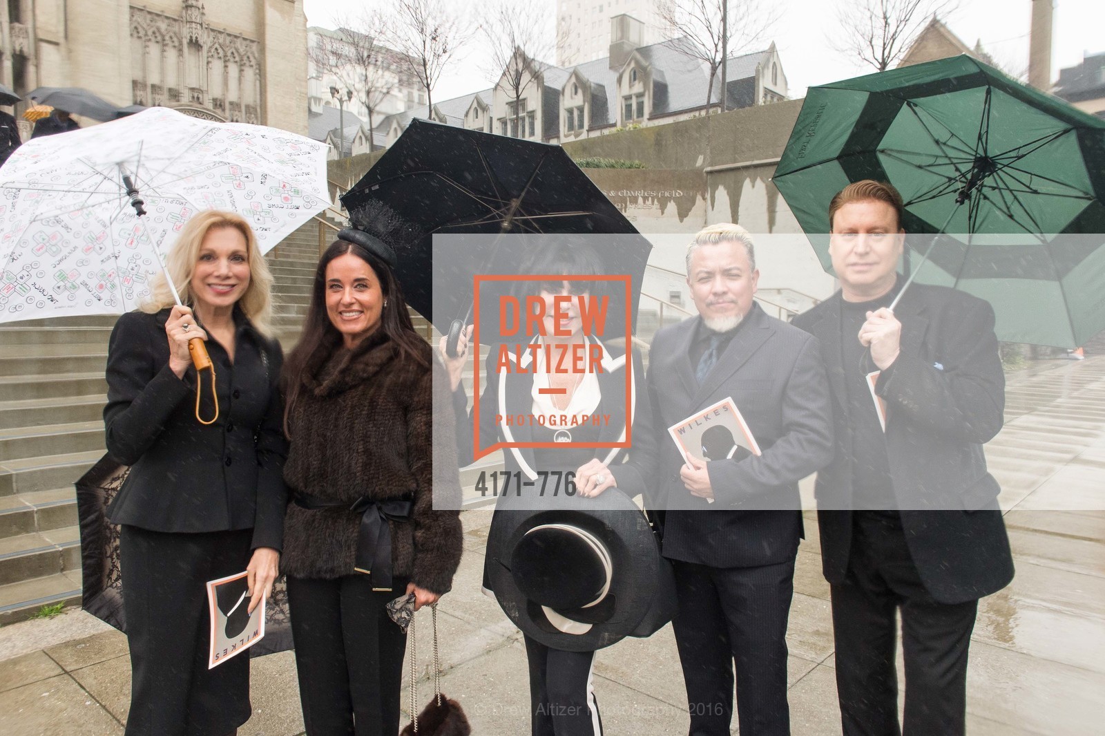 Cynthia Schreuder, Natalia Urrutia, Marilyn Cabak, Victor Vargas, Doug Waggoner, Wilkes Bashford Funeral, Grace Cathedral. 1100 California St, January 29th, 2016, Photo #4171-776 Cynthia Schreuder, Natalia Urrutia, Marilyn Cabak, Victor Vargas, Doug Waggoner, Photo #4171-776