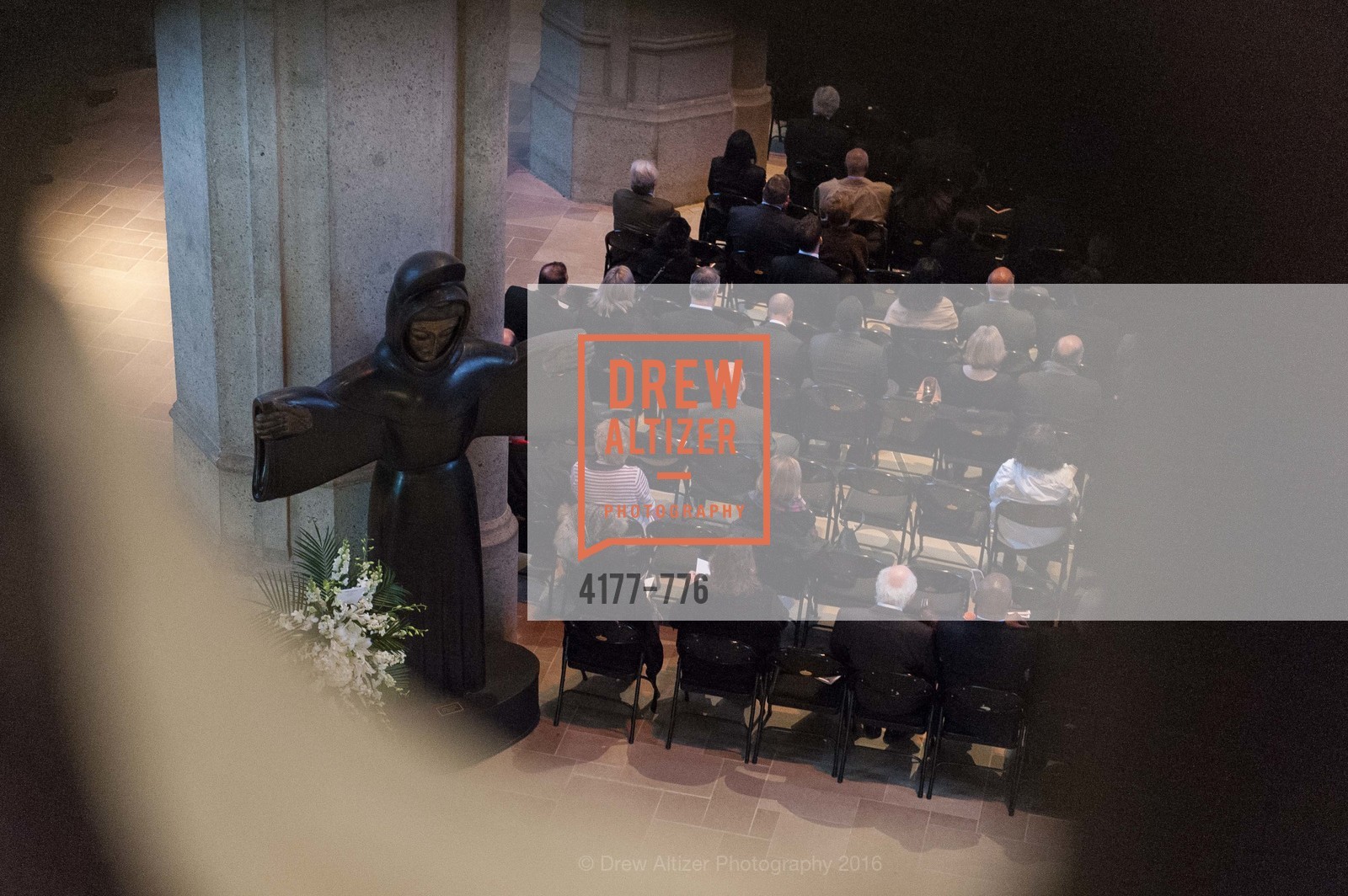 Atmosphere, Wilkes Bashford Funeral, Grace Cathedral. 1100 California St, January 29th, 2016, Photo #4177-776 Atmosphere, Photo #4177-776