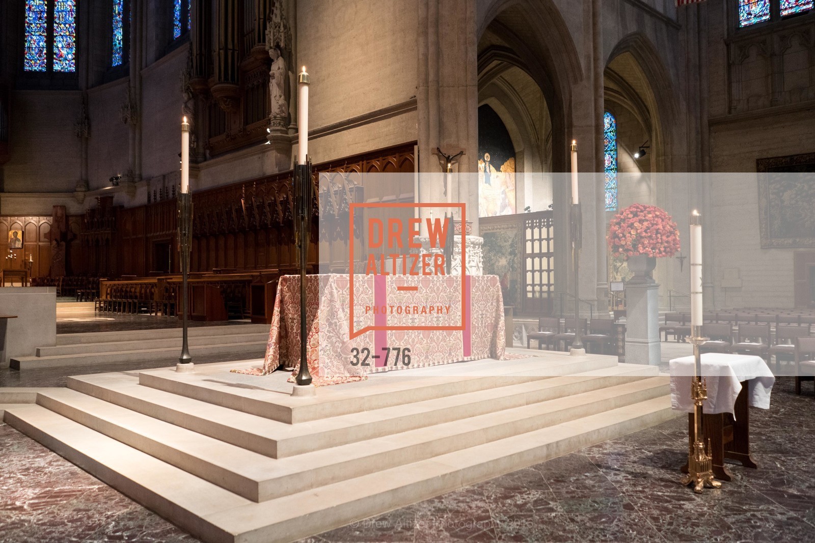 Atmosphere, Wilkes Bashford Funeral, Grace Cathedral. 1100 California St, January 29th, 2016,Drew Altizer, Drew Altizer Photography, full-service agency, private events, San Francisco photographer, photographer california