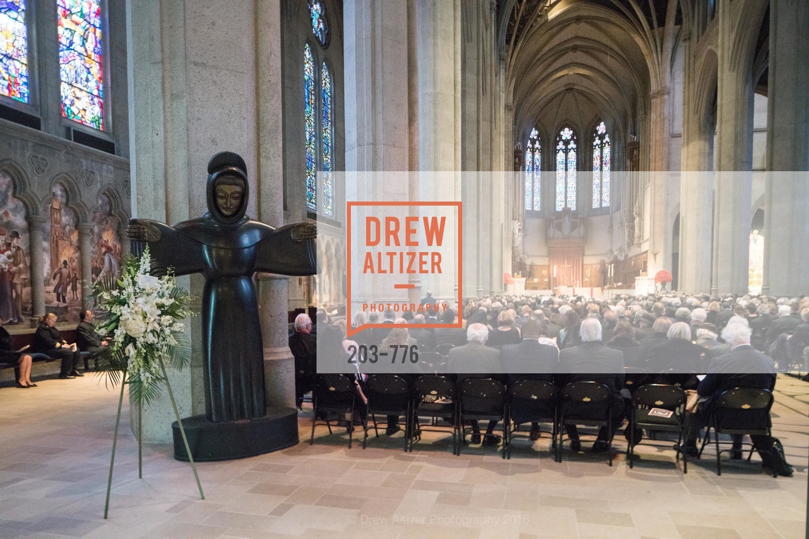 Atmosphere, Wilkes Bashford Funeral, Grace Cathedral. 1100 California St, January 29th, 2016,Drew Altizer, Drew Altizer Photography, full-service agency, private events, San Francisco photographer, photographer california