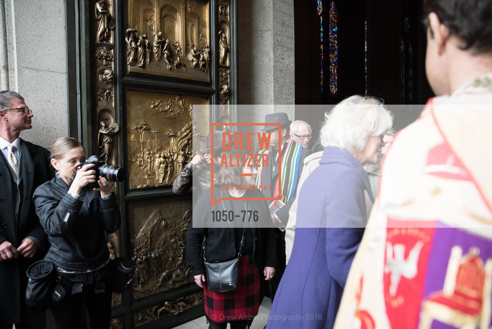 Atmosphere, Wilkes Bashford Funeral, Grace Cathedral. 1100 California St, January 29th, 2016