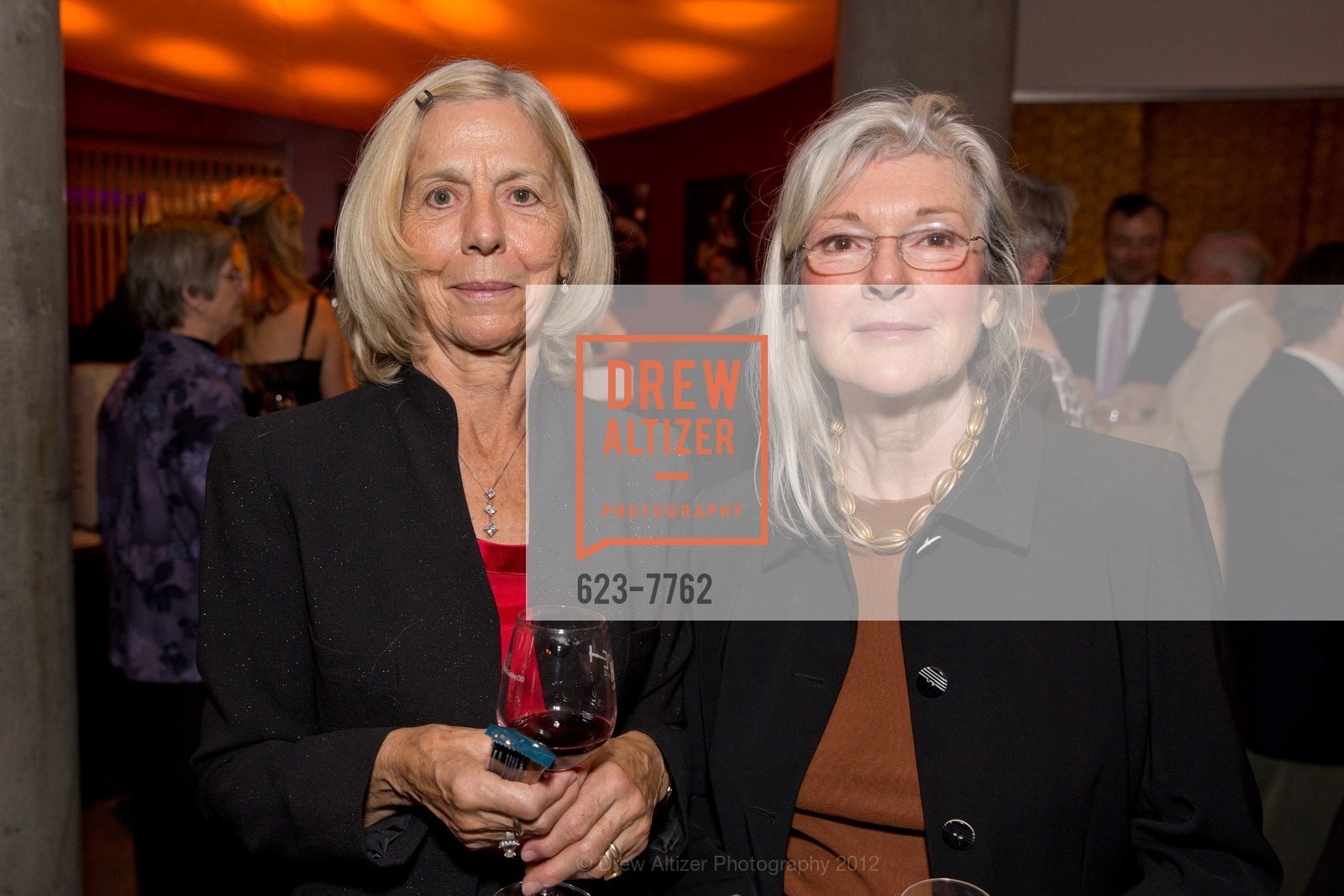 Christiane Peters, Deirdre Slevin, CCCYO Hope Uncorked, US, November 5th, 2012, Photo #623-7762 Christiane Peters, Deirdre Slevin, Photo #623-7762
